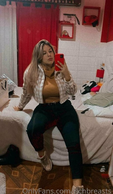 richbreasts beautiful actress images