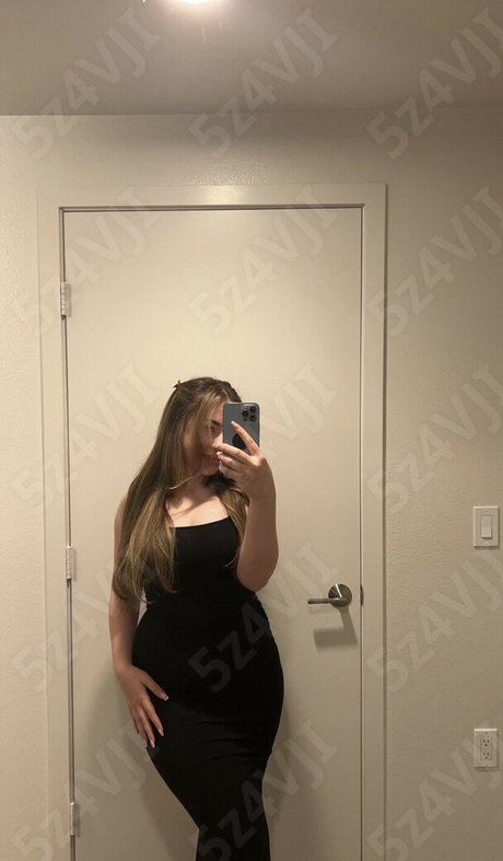 NourTurki model porn pic