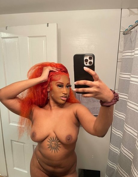 kweenbee982 erotic pornstar images