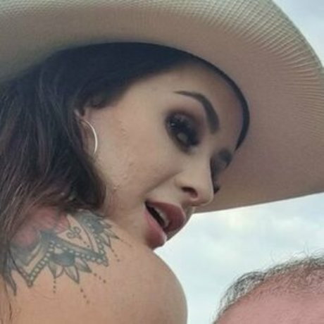 Suelen Lucca model sex photo