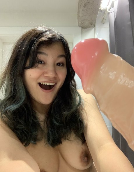 british blonde onlyfans beautiful img