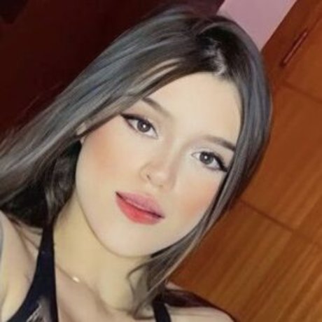 Beatriz Andrade sexy model pictures