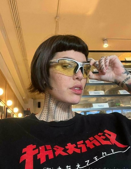 big onlyfans pornographic pic