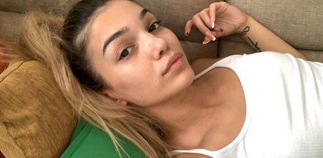 Sassyt33n model pretty galleries