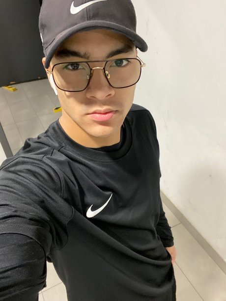 Dondo Gremory hot pornstar pics