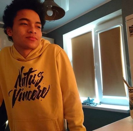 Dondo Gremory pornstar gallery