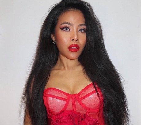 _Princes Dolltje_ pornographic model photos