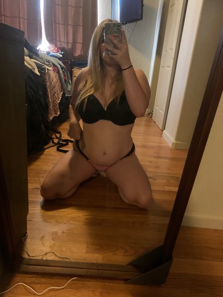 Mila Huddleston_ xxx actress galleries