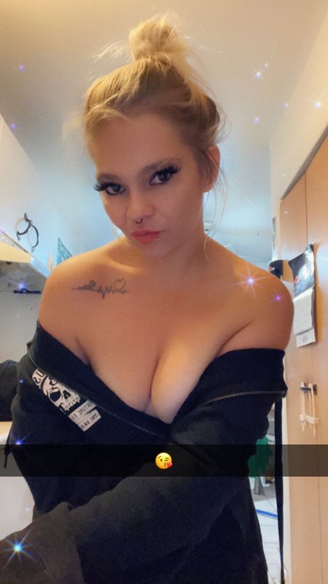 Queen mom69 xxx star pics