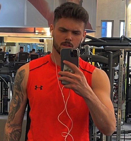 Rafinha perfect star image