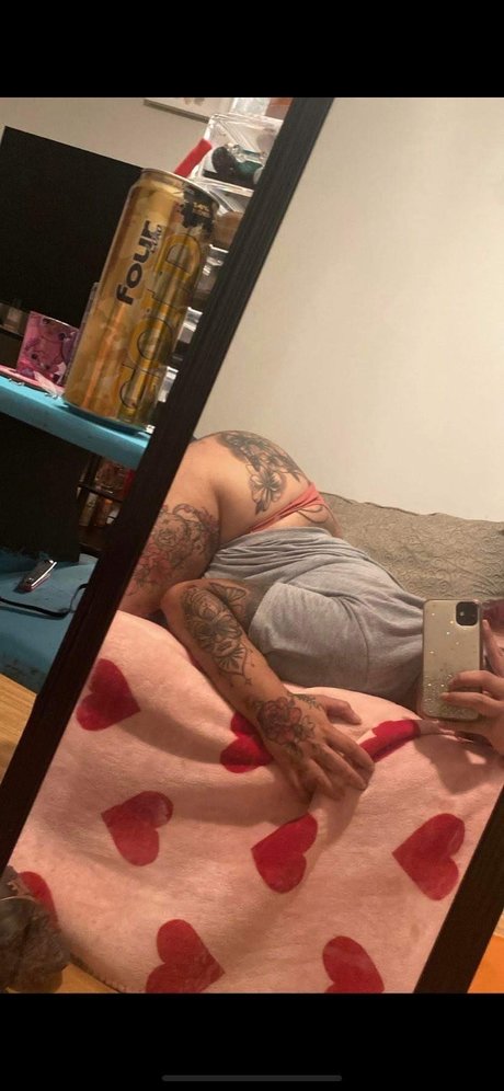 UrFavLatina_ model free photo