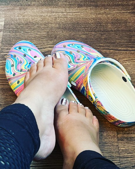 Widefootmargie model beautiful photos