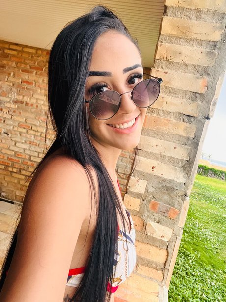 Priscilla Bessa hot star photo