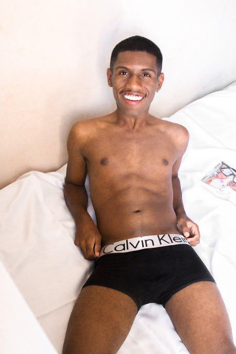 Tainan Barros xxx actress archive