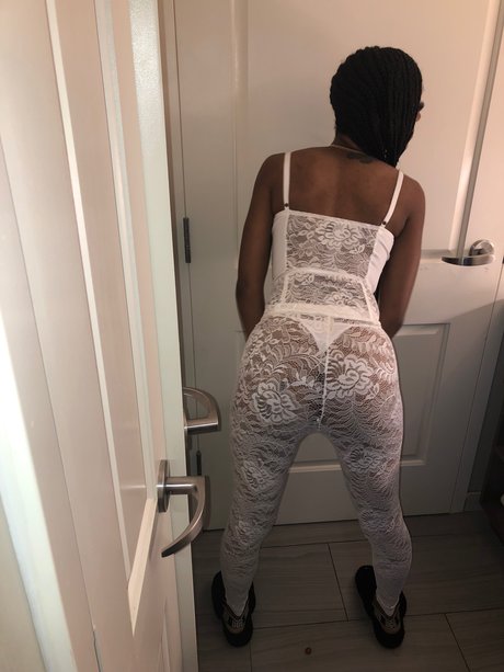 RAW xxx pornstar galleries