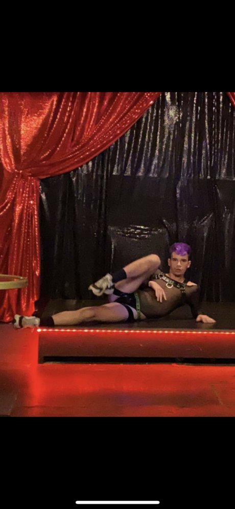 Justin Jay exclusive star pics