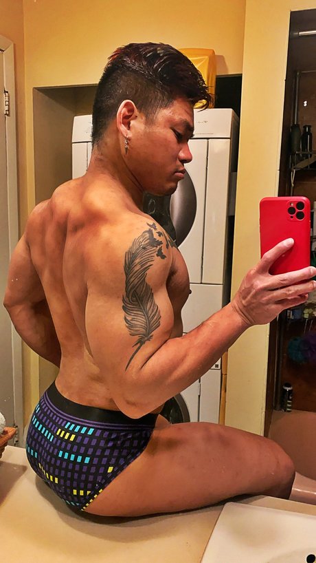 Leo King nudes actress img