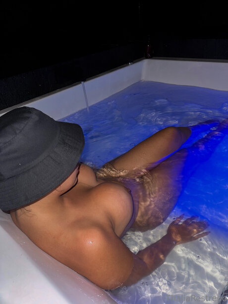 thaliarestrepo star best img