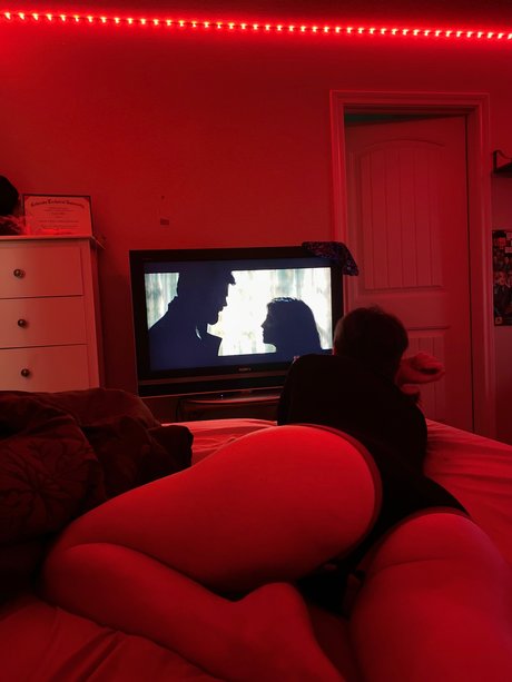 Slayers Club_ erotic model pics