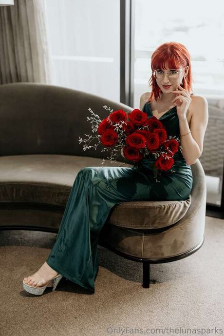 Luna Sparks New Subs FREE rating hd model pics