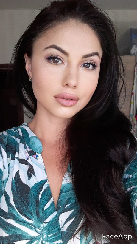 squat onlyfans perfect pictures