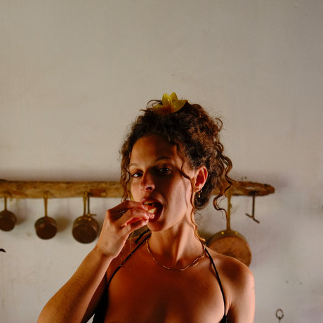 Carla Martins pretty actress photos