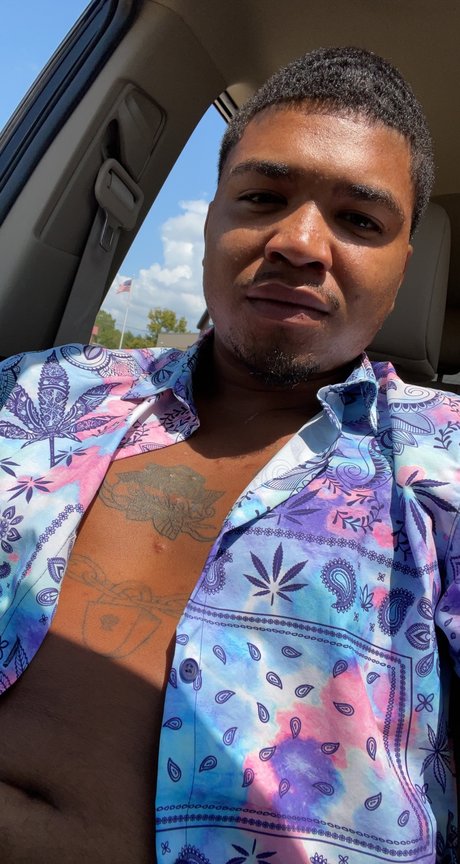 RoamingInHer star pic