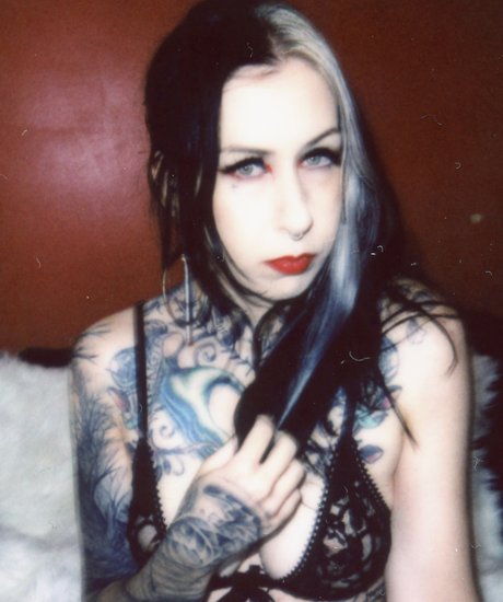 Batty Daddy Letharia beautiful model archive