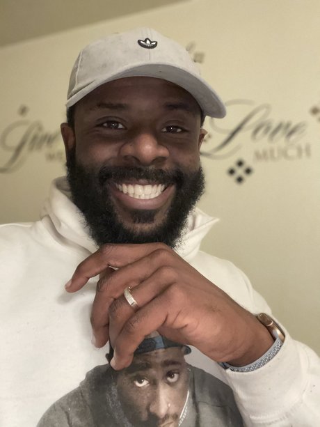 waitress onlyfans free image