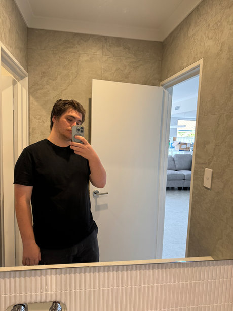 Mitchell Smith model pretty image