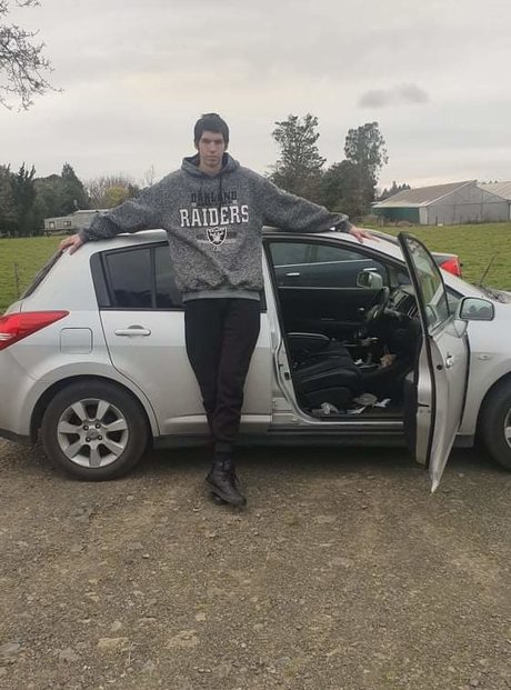 TheGiantKiwi star high quality images