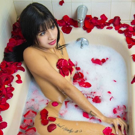 Samantha Puentes nude pornstar pics