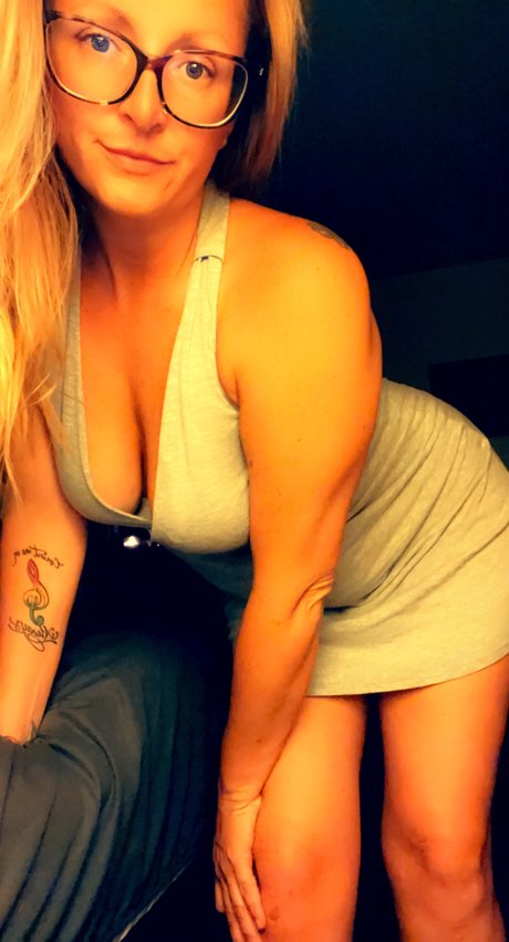 Lonelylady86 star porn pic