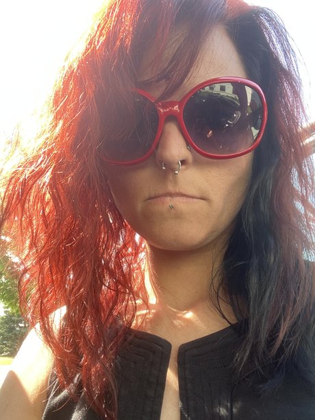 Gaia Caliente star pictures