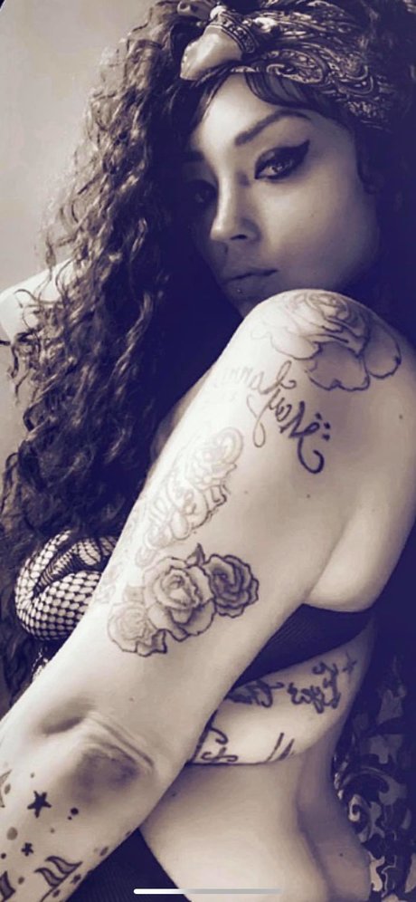 european onlyfans top pic