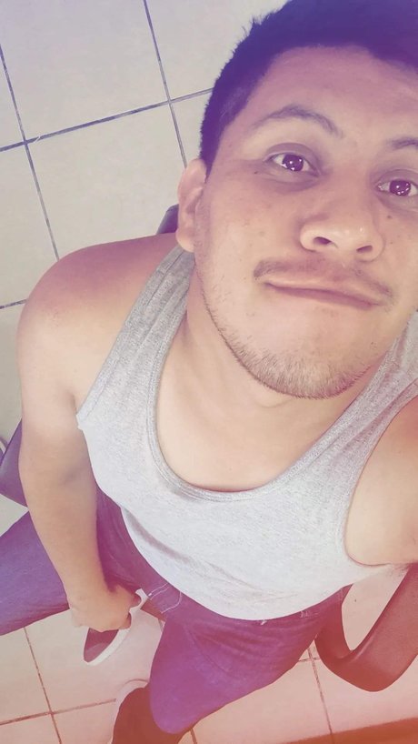 no sexy nudes model photo