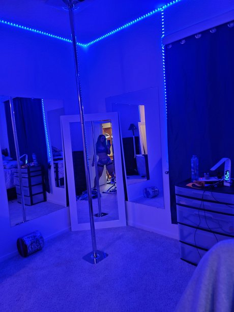 Deli Anogi pornstar sex picture