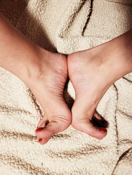 BethanyFeets pornstar nude archive