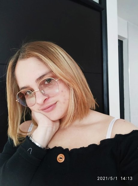 Stefani Loreto high quality model galleries