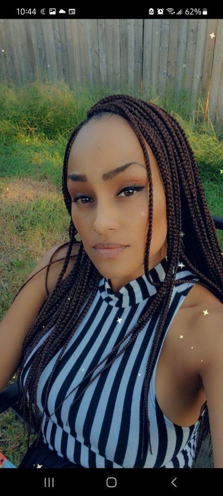 myalterego44 model top img