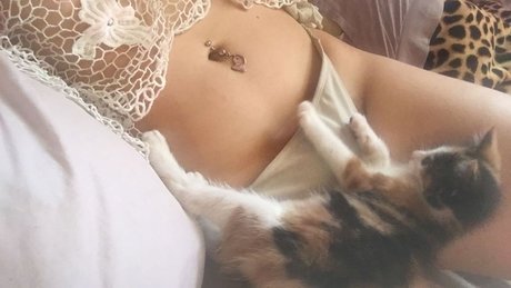 Bad Marie star hot image