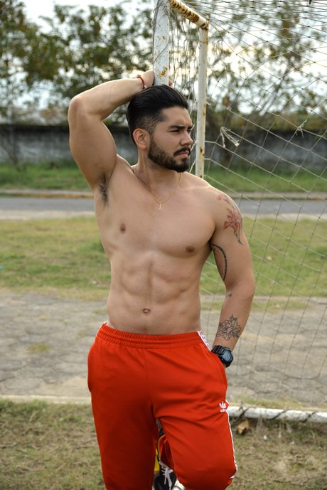 LALONGANIZA pornographic model archive