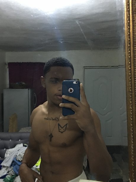 Davel xxx star image