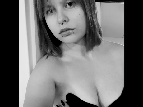 Gothful Aspentress star erotic pic