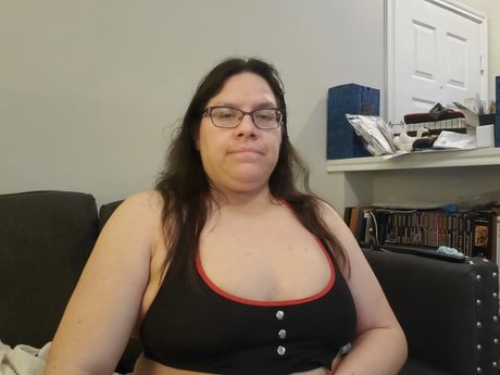 Whitewolflady model nudes photos