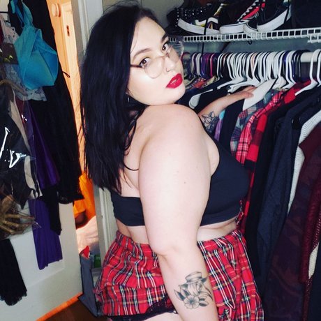 thick latina milf onlyfans hd pictures