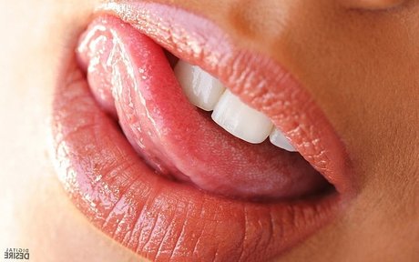 Tifanyreyes adult model photo