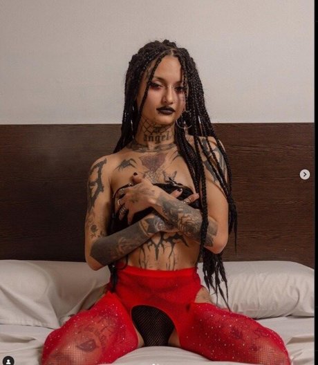 kenaketa model beautiful archive