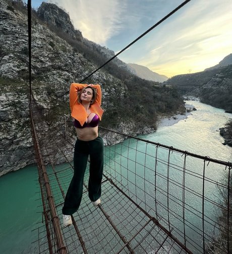 LikaLand star free photo