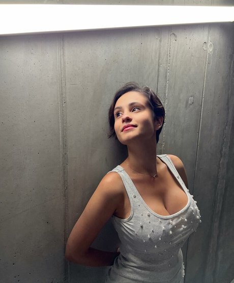 LikaLand sexy pornstar images